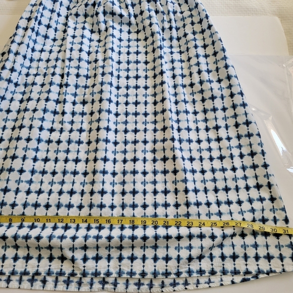 New A.n.a Smocked Sleeveless Dress. - Picture 7 of 9